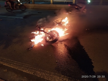 tin tuc tai nan giao thong tngt sang 307 xe sh tong vao dai phan cach chay tro khung 2 thanh nien vang hang chuc met