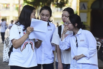 Thi THPT quốc gia 2020: Thí sinh cần mang giấy tờ gì để nhận thẻ dự thi?