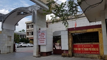 tin tuc thoi su 24h nong nhat sang 208 pho chu tich phuong dang la f1 van goi con den to chuc sinh nhat cho vo nhiem covid 19 o khu cach ly