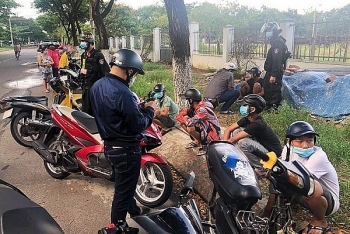 tin tuc phap luat nong nhat trong ngay canh sat da nang no 2 phat sung chi thien tran ap 2 nhom dan tran hon chien kinh hoang