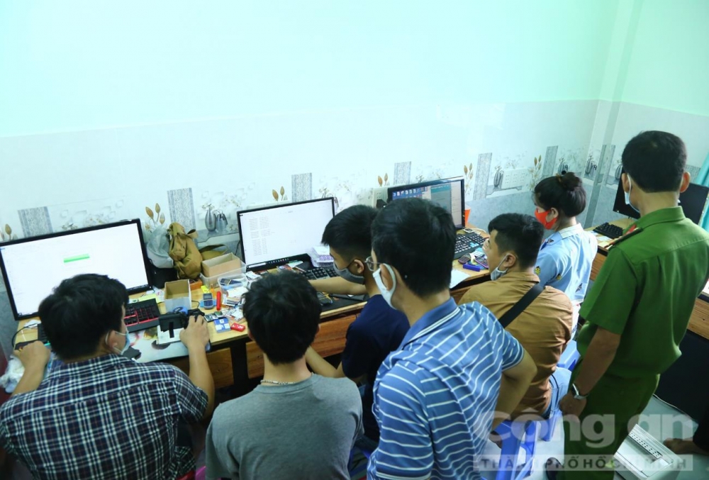 0656 anh 2 thu hien lai hanh vi 1300 880 83