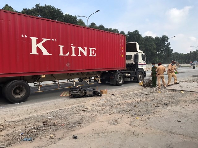 4402 1cac co quan chuc nang dang kham nghiem hien truong