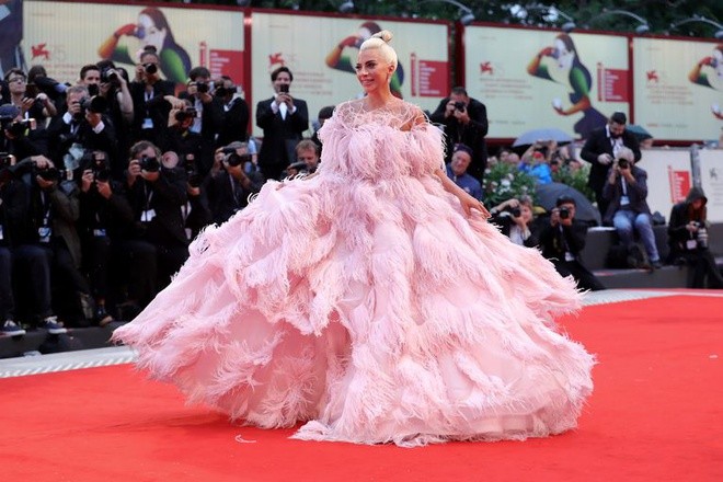 Lady Gaga dẫn đầu danh sách những ngôi sao mặc đẹp nhất thế giới