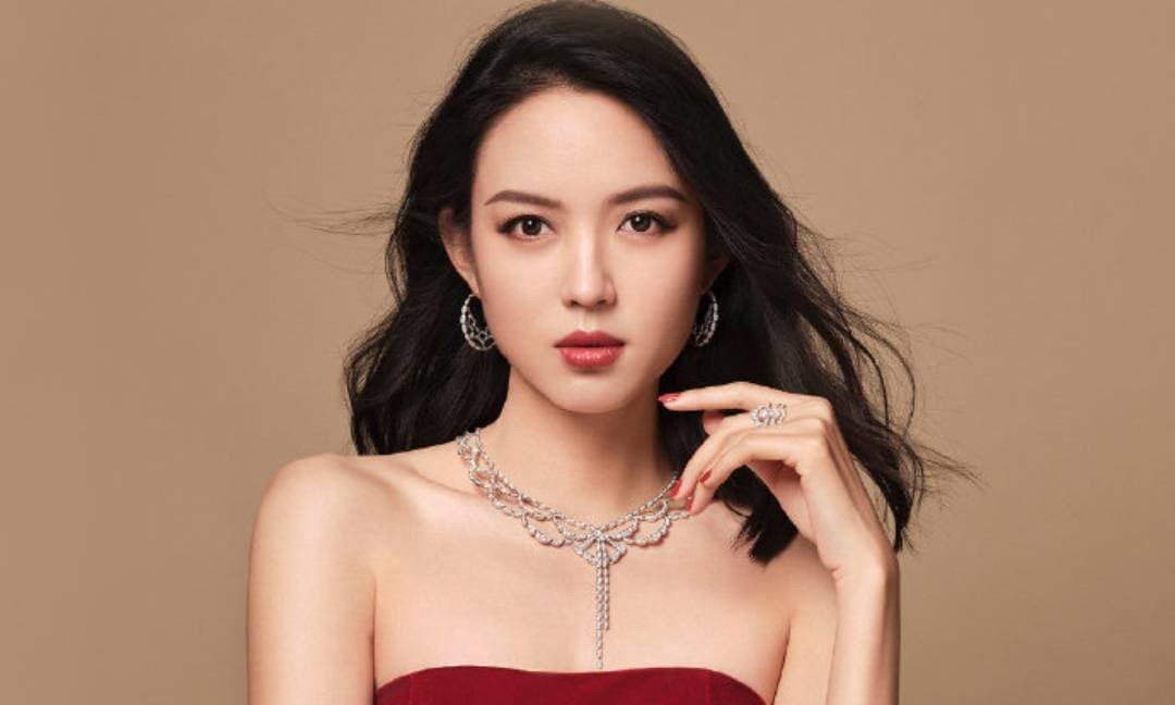 Hoa hậu Trương Tử Lâm: Sự nghiệp rực rỡ, hôn nhân viên mãn tròn đầy