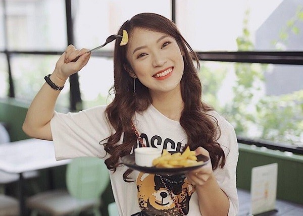 Tài sản 'khủng' đáng ngưỡng mộ của MC Khánh Vy ở tuổi 22