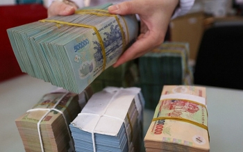 Từ hôm nay, trần lãi suất tiền gửi ngân hàng dưới 6 tháng chỉ còn 4%/năm
