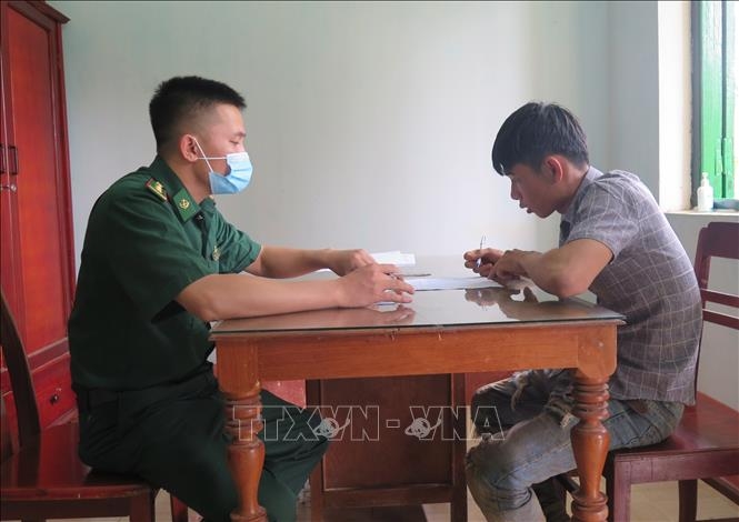 Thông tin pháp luật chiều 9/10: Phát hiện thanh niên vừa nuôi gia súc vừa 