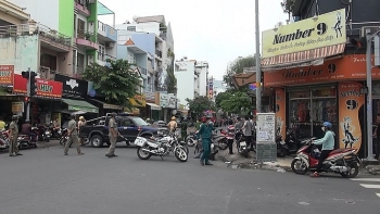 Thông tin pháp luật chiều 10/10: Một phụ nữ bịt mặt cướp chi nhánh ngân hàng ở Sài Gòn, lấy đi 2 tỷ đồng