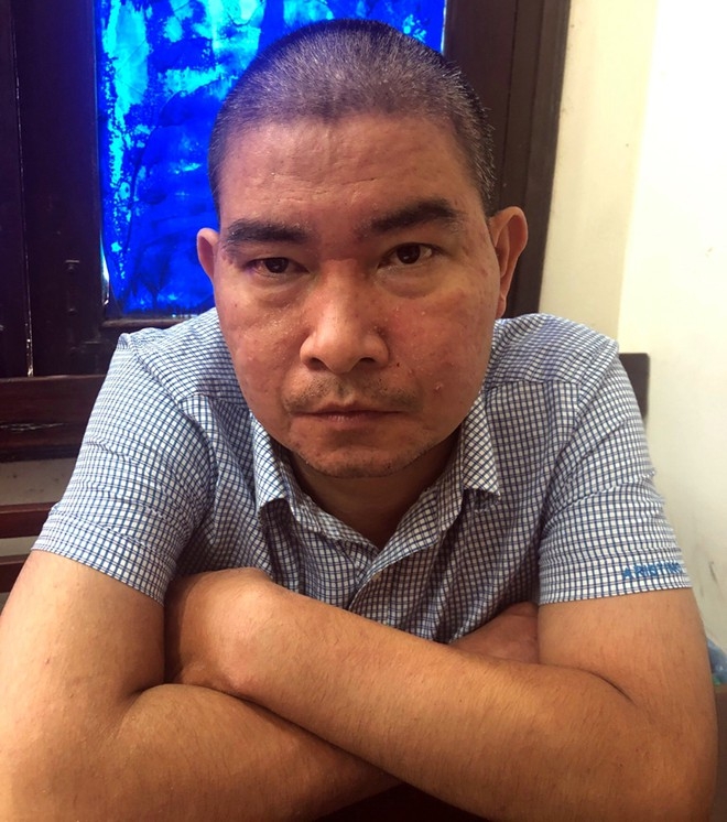Thông tin pháp luật chiều 19/10: Người phụ nữ 45 tuổi bị tình trẻ dọa tung ảnh 'nóng' tống tiền