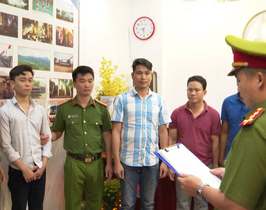 Thông tin pháp luật sáng 21/10: Bắt khẩn cấp đối tượng ép bé gái 12 tuổi tự quay và gửi video ‘nhạy cảm’