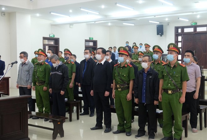 Thông tin pháp luật sáng 29/10: Tạm giam gã đàn ông nhiều lần hiếp dâm con gái riêng của vợ 'hờ', dọa không được tiết lộ
