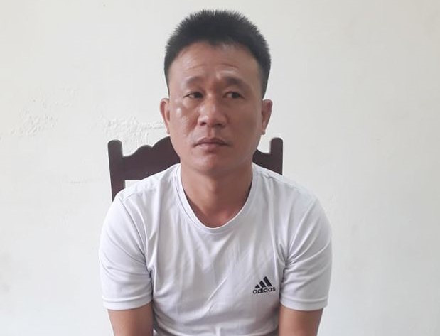 Thông tin pháp luật sáng 31/10: Vác dao đâm chết người do mâu thuẫn trên chiếu bạc