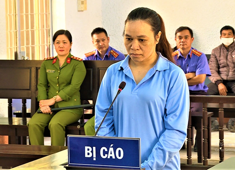 Thông tin pháp luật sáng 2/11: Cả gan vận chuyển hơn nửa tạ vàng 9999 qua biên giới
