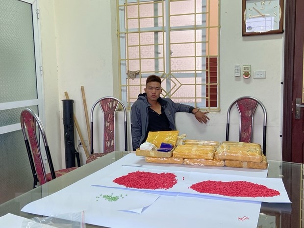 Thông tin pháp luật sáng 10/11: Cựu thư ký Tòa Cấp cao tại TP.HCM bị bắt