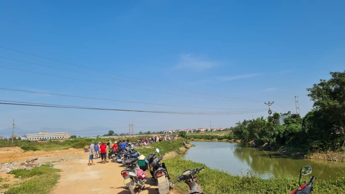 Thông tin pháp luật chiều 11/11: Cái chết bí ẩn của cặp vợ chồng trong bồn nước gắn sau xe kéo ở Bình Dương