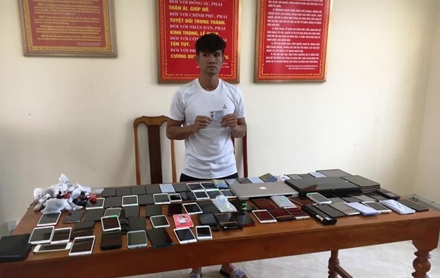 Thông tin pháp luật chiều 11/11: Em trai giết chị ruột dã man, đặc nhiệm phải phá cửa xông vào khống chế