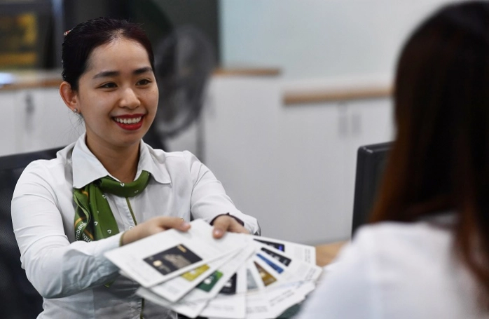 Lãi suất tiết kiệm ngân hàng hôm nay 13/11: Vietcombank, BIDV và VietinBank đồng mức 5,8% ở kỳ hạn 12 tháng