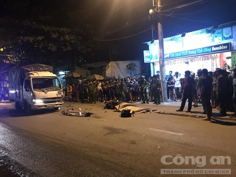 Tai nạn giao thông sáng 16/11: Tài xế say xỉn lao ô tô 
