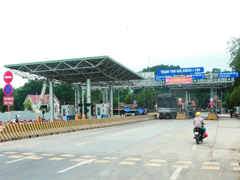 Tai nạn giao thông chiều 28/11: Chạy xe máy lao thẳng xuống sông Đâu Giang, nam thanh niên tử vong