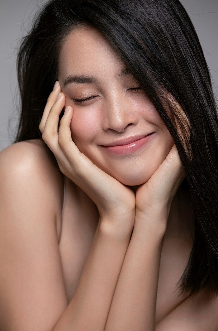 Sao cận gương mặt 'không góc chết' của Hoa hậu Tiểu Vy Sao cận gương mặt 'không góc chết' của Hoa hậu Tiểu Vy