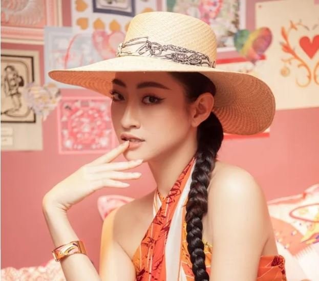 Nhan sắc cực 'hot' dàn nữ huấn luyện viên The Next Face Vietnam
