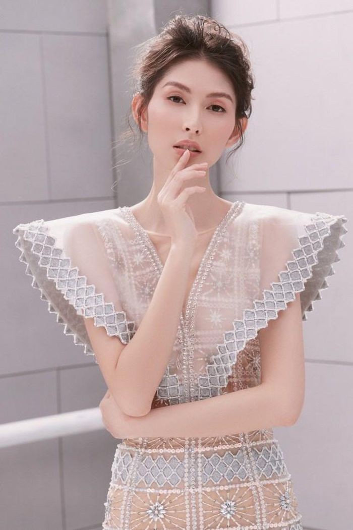 Nhan sắc cực 'hot' dàn nữ huấn luyện viên The Next Face Vietnam