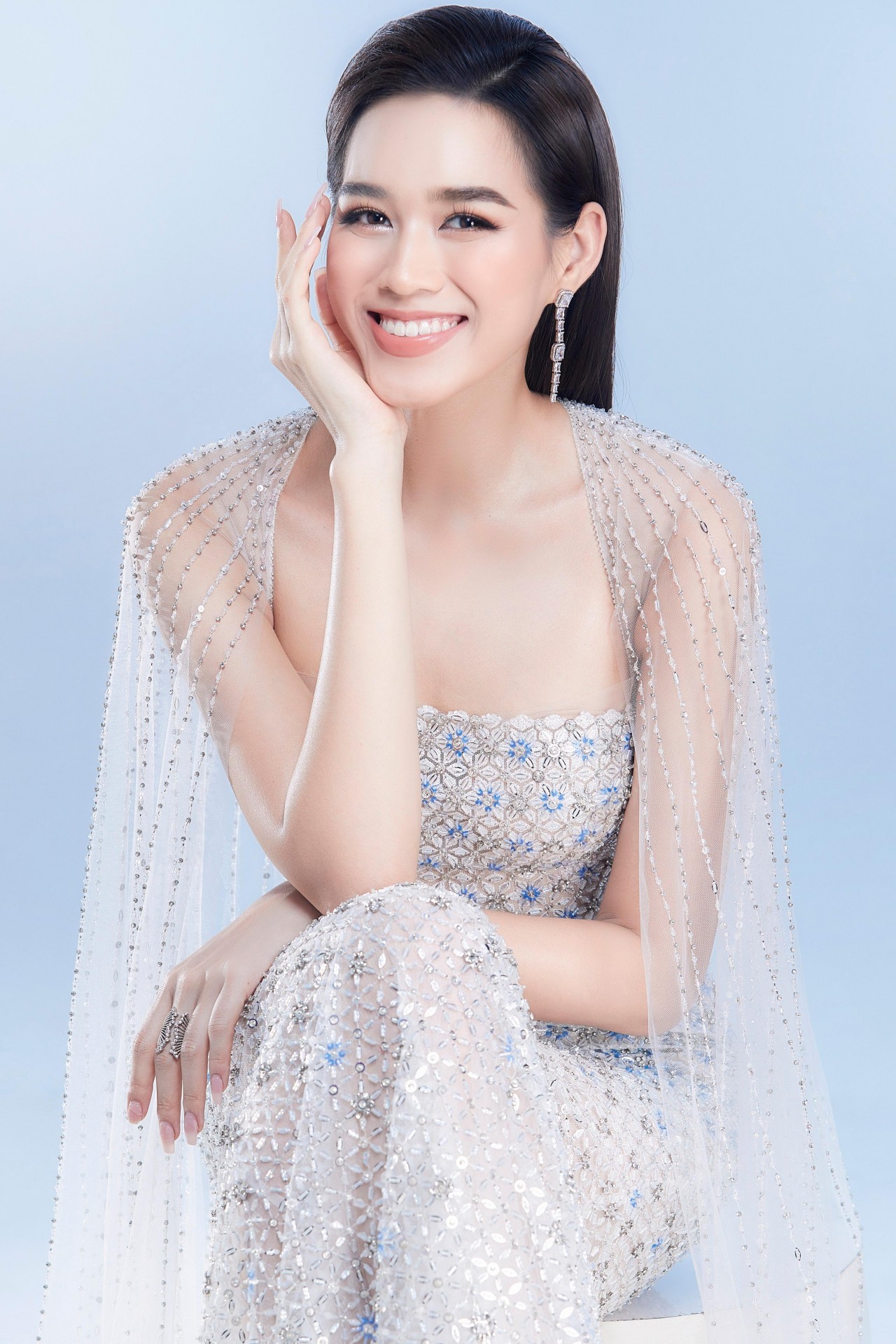 Cận cảnh loạt trang phục lộng lẫy, sexy mà Đỗ Thị Hà mang tới Miss World 2021