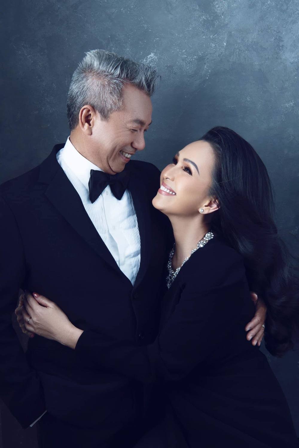 Hôn nhân viên mãn bên chồng, con của 