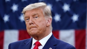 Ngân hàng cuối cùng chính thức dừng cấp vốn, ông Trump sẽ 
