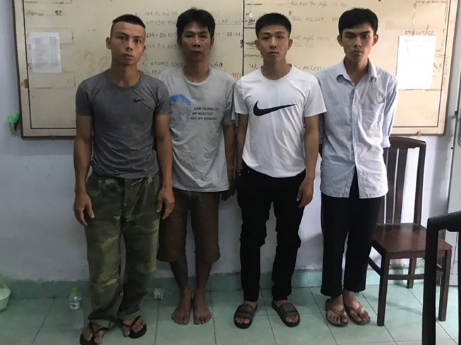 Thông tin pháp luật chiều 5/12: Tạm giữ ông lão hiếp dâm nữ sinh lớp 5 gần nhà