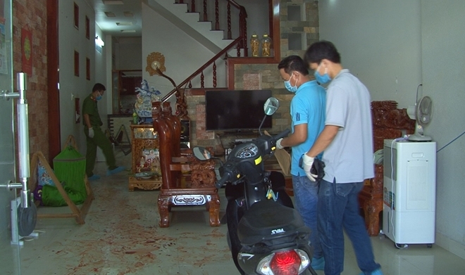 Thông tin pháp luật chiều 14/12: Sang nhà hàng xóm chơi và ngủ lại qua đêm, bất ngờ bị tẩm xăng đốt