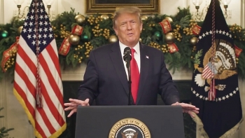 tong thong trump am tham chuan bi video va giu kin voi nhieu tro ly