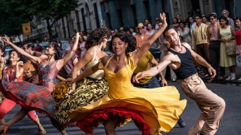 "Tân binh" nhạc kịch "West Side Story" dẫn đầu thị trường Bắc Mỹ