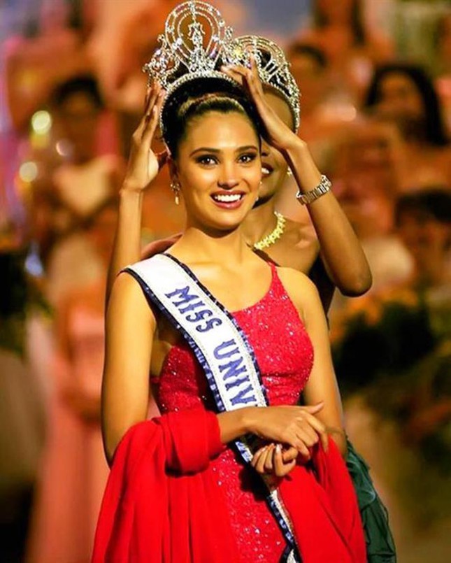 Nhan sắc nóng bỏng loạt mỹ nhân Ấn Độ từng đăng quang Miss Universe