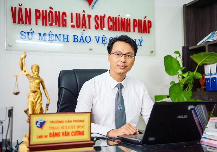 Có thể khởi tố tài xế đánh người khi dừng đèn đỏ ngay cả khi thương tích dưới 11%