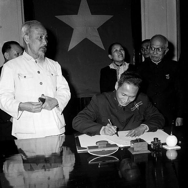 Ảnh: 75 năm Ngày Tổng Tuyển cử đầu tiên bầu Quốc hội Việt Nam Ảnh: 75 năm Ngày Tổng Tuyển cử đầu tiên bầu Quốc hội Việt Nam