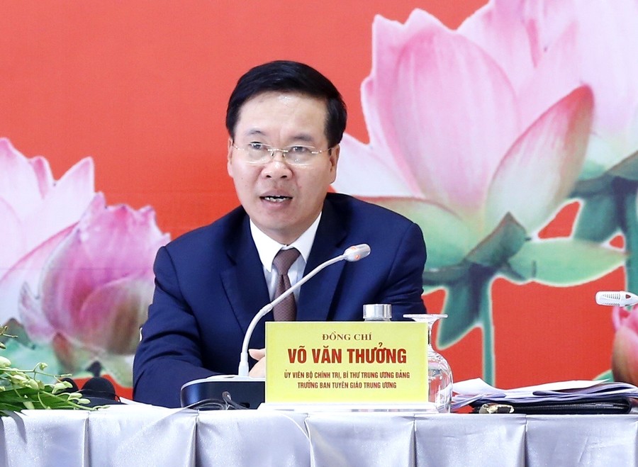Đồng chí Võ Văn Thưởng cho biết: Các Văn kiện trình Đại hội XIII của Đảng được chuẩn bị rất công phu, bài bản, chu đáo, qua nhiều lần, nhiều vòng, từng bước hoàn thiện.