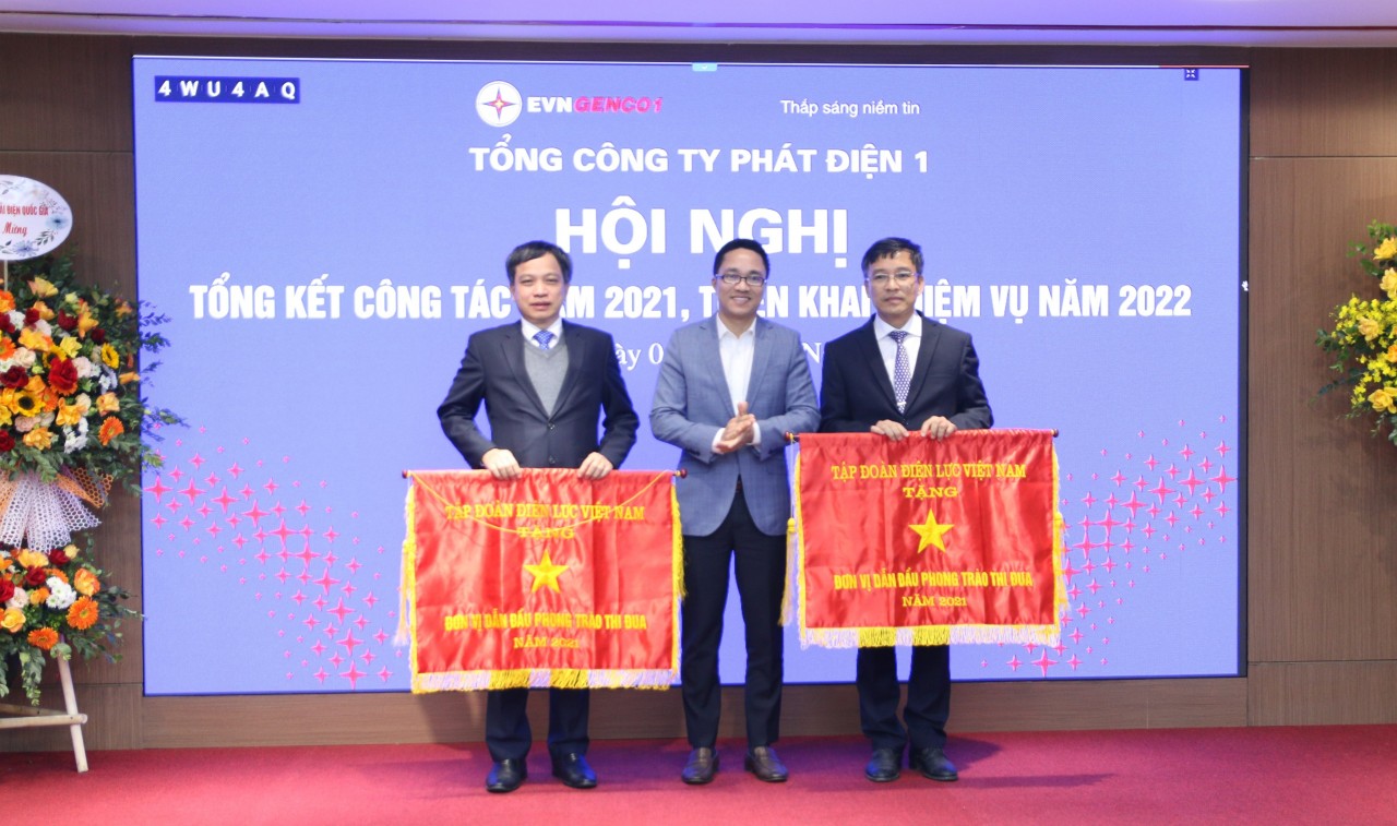 Tiếp tục xứng đáng là đơn vị dẫn đầu khối sản xuất của EVN trong năm 2022
