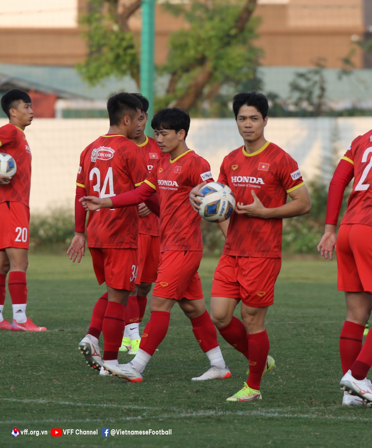 Đội trưởng Đỗ Hùng Dũng tiết lộ những điều bất ngờ ở ĐT Việt Nam