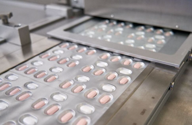 Uỷ ban châu Âu phê duyệt sử dụng thuốc điều trị COVID-19 của Pfizer
