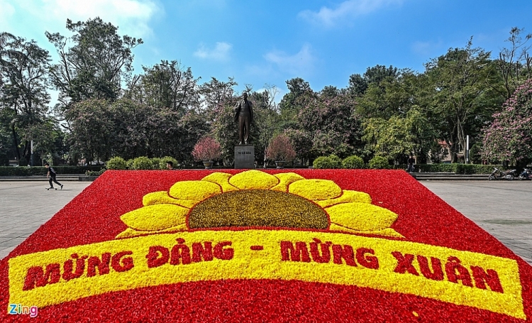 Phố phường Hà Nội rực rỡ trước thời khắc chào đón năm Tân Sửu Phố phường Hà Nội rực rỡ trước thời khắc chào đón năm Tân Sửu