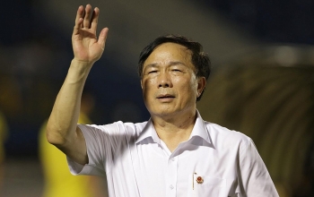 ai se thay bau de tra hon 4 ty dong cho hlv lopez