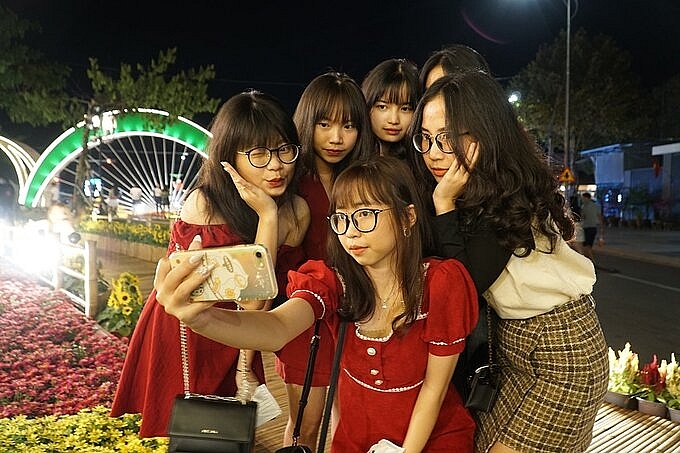 Người dân cả nước háo hức chào đón Giao thừa
