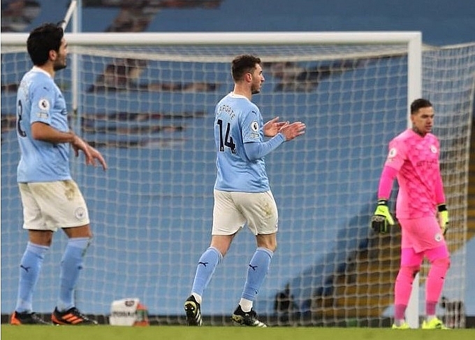 Man City tiếp tục thăng hoa