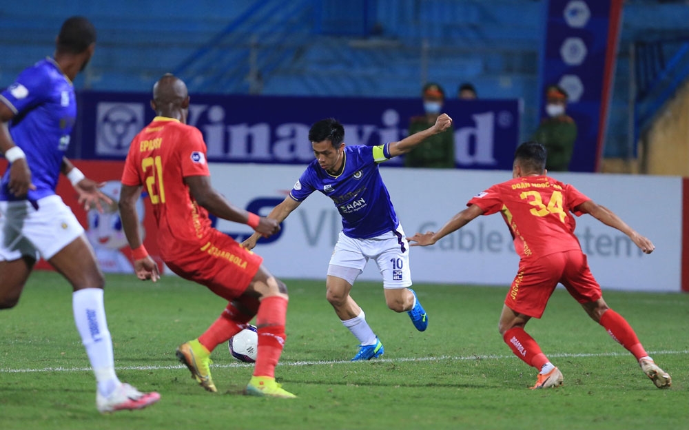 Kết quả, Bảng xếp hạng V-League 2021 (18/3): Hà Nội thắng Thanh Hóa, SLNA vượt ải