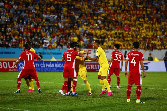 Kết quả, Bảng xếp hạng V-League 2021 (19/3): SHB Đà Nẵng đứt mạch thắng, HAGL 