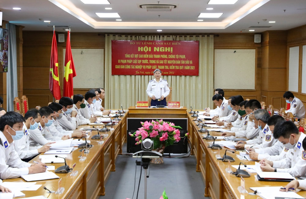 Trung tướng Nguyễn Văn Sơn - Tư lệnh Cảnh sát biển chủ trì hội nghị