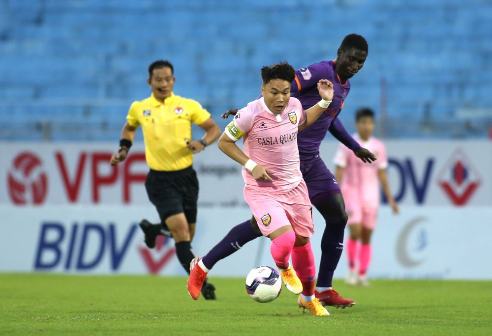 Kết quả, Bảng xếp hạng V-League 2021 (27/4): Nam Định lên top 3, Viettel bị HAGL bỏ xa