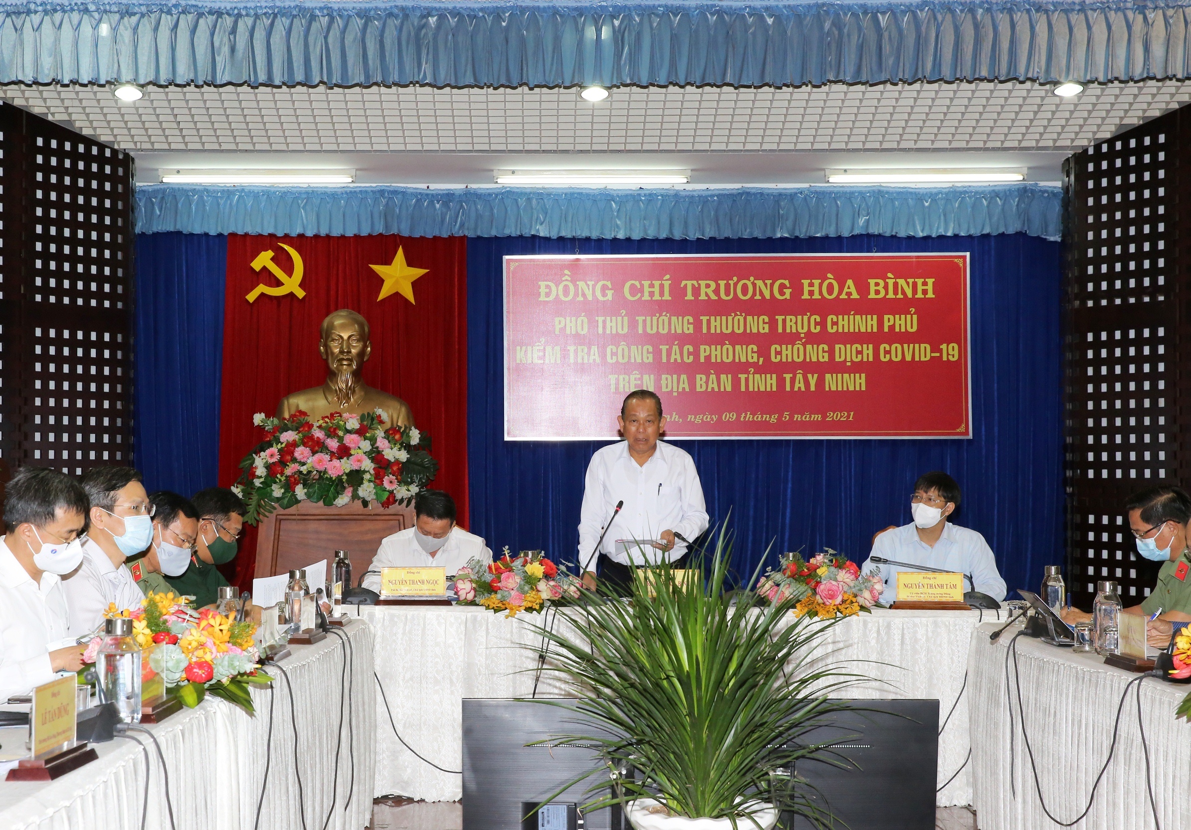 Thủ tướng Chính phủ yêu cầu thực hiện 8 nhiệm vụ trong tâm trong công tác phòng chống dịch COVID-19