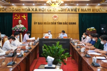 bac giang so ca mac tang chong mat bo y te hop khan voi dia phuong
